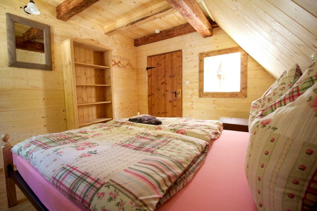 Ferienhaus Anno Dazumal, Wie Zu Opa'S Zeiten Klingenthal Buitenkant foto