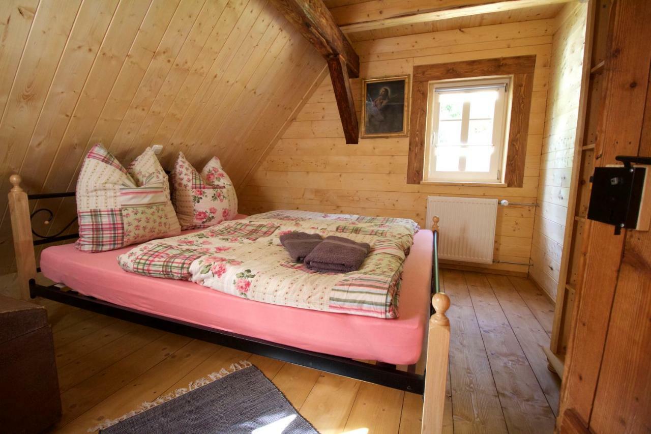 Ferienhaus Anno Dazumal, Wie Zu Opa'S Zeiten Klingenthal Buitenkant foto
