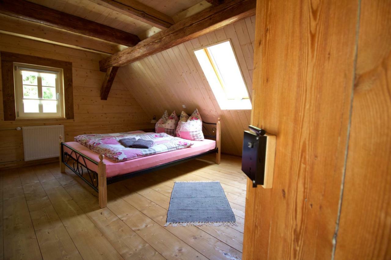 Ferienhaus Anno Dazumal, Wie Zu Opa'S Zeiten Klingenthal Buitenkant foto