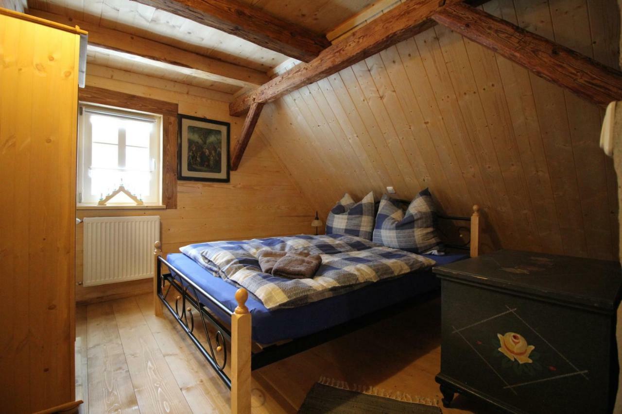 Ferienhaus Anno Dazumal, Wie Zu Opa'S Zeiten Klingenthal Buitenkant foto
