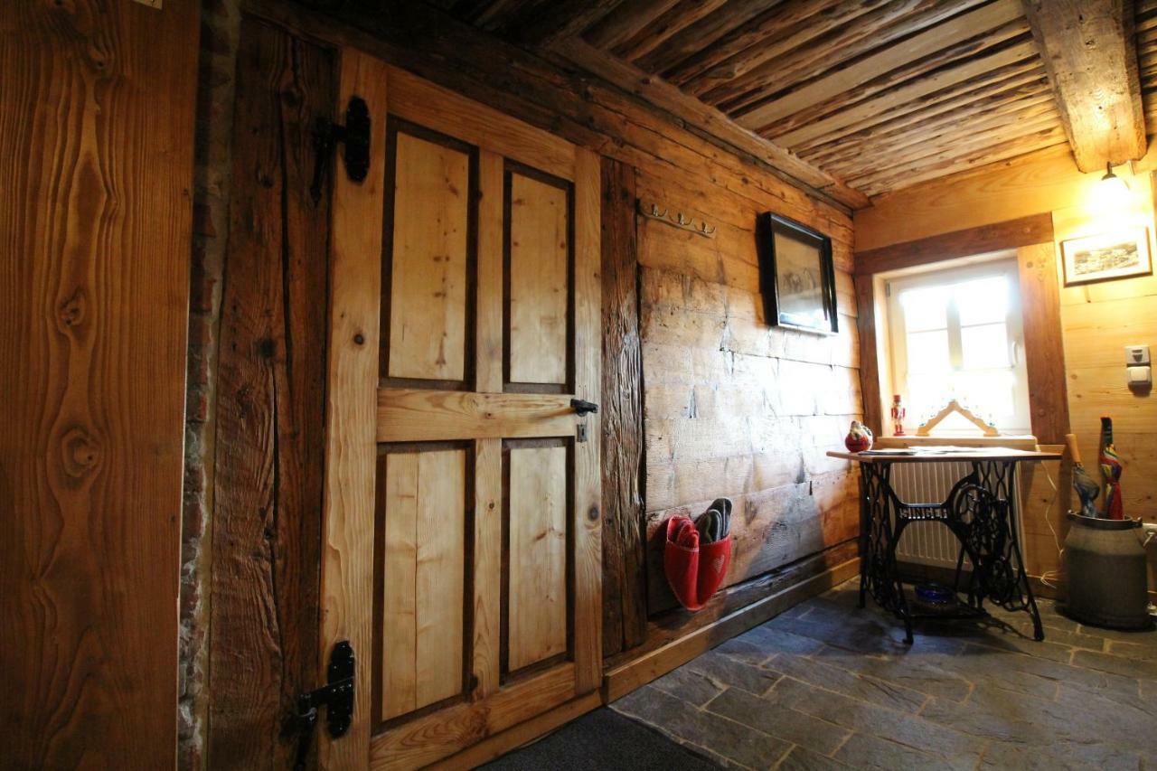 Ferienhaus Anno Dazumal, Wie Zu Opa'S Zeiten Klingenthal Buitenkant foto