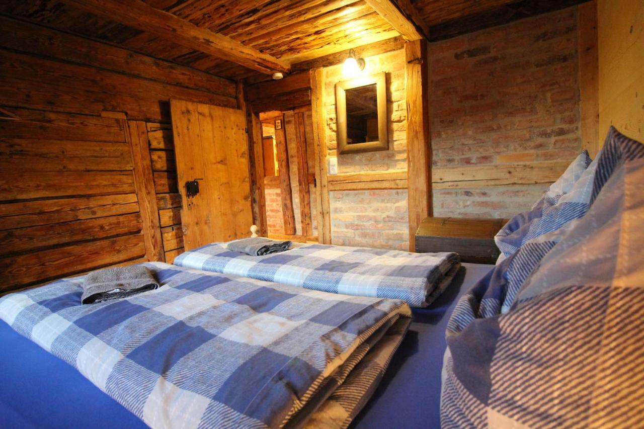 Ferienhaus Anno Dazumal, Wie Zu Opa'S Zeiten Klingenthal Buitenkant foto